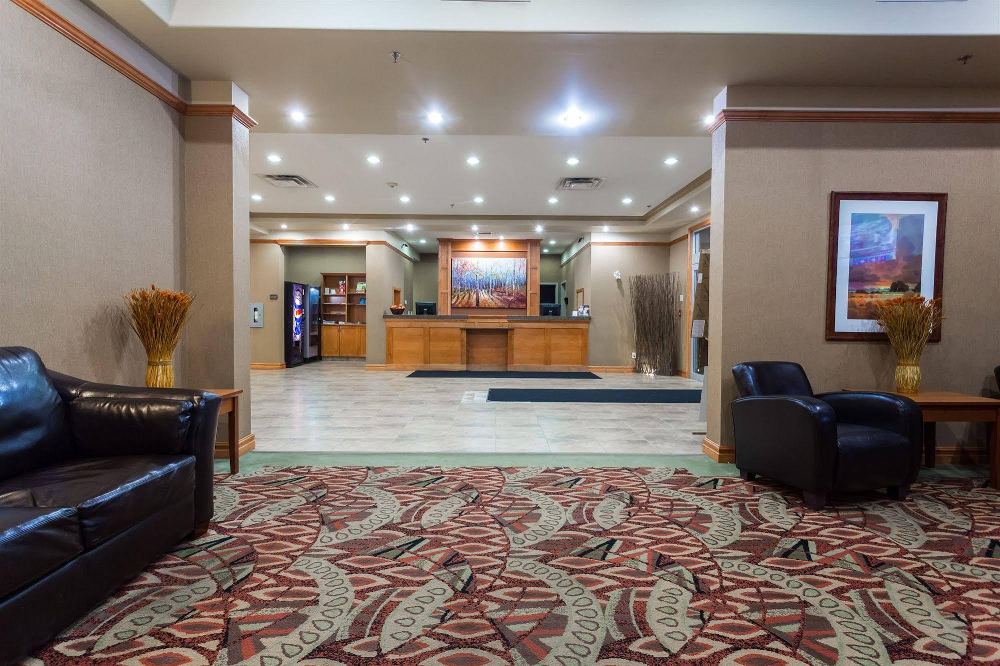 Days Inn & Suites By Wyndham Edmonton Airport Leduc Dış mekan fotoğraf