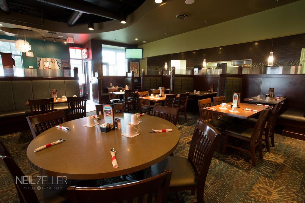 Days Inn & Suites By Wyndham Edmonton Airport Leduc Dış mekan fotoğraf